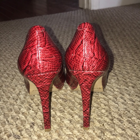 Heels - Picture 6 of 7